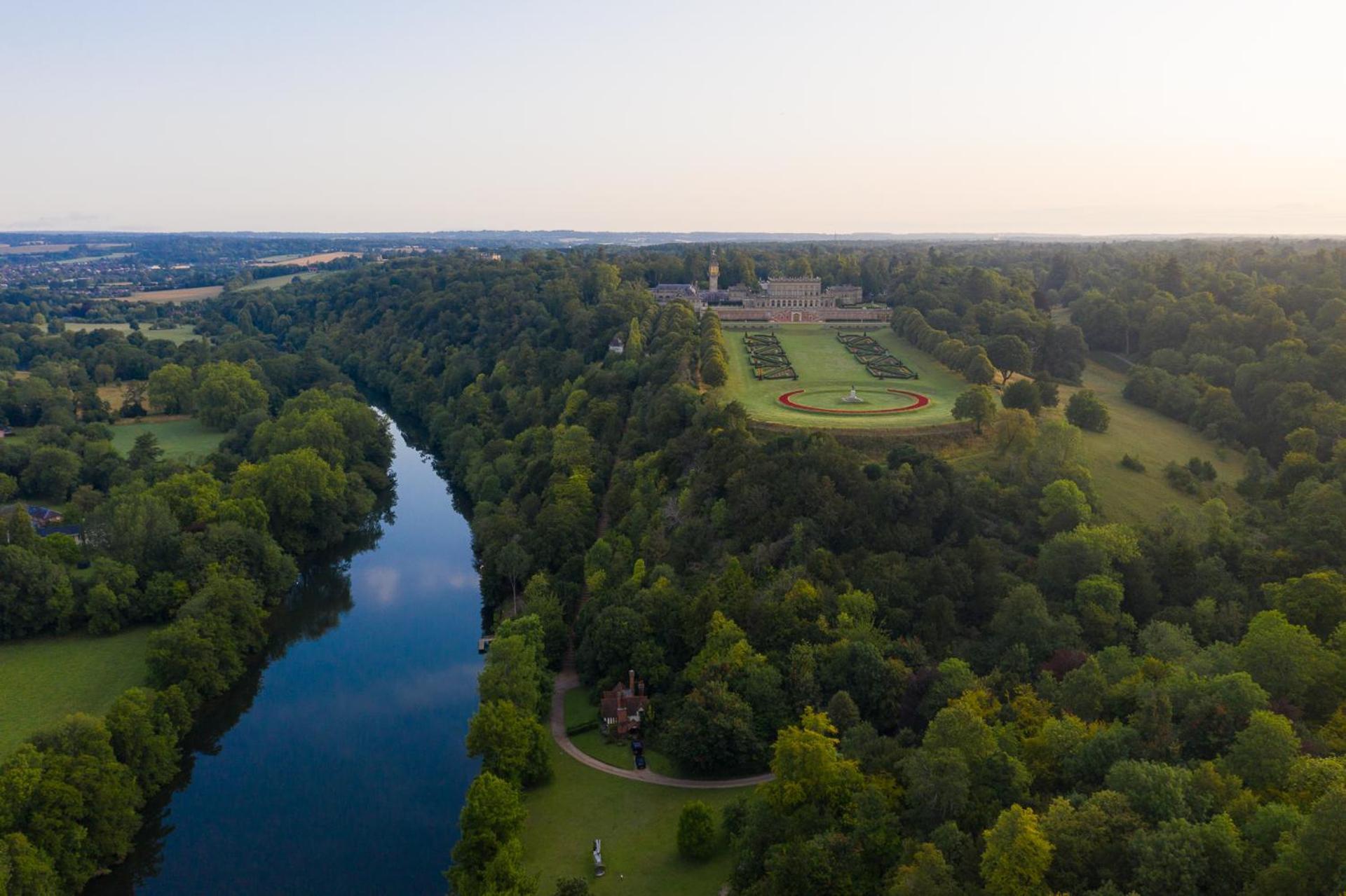 Cliveden House - An Iconic Luxury Hotel Maidenhead Exterior photo