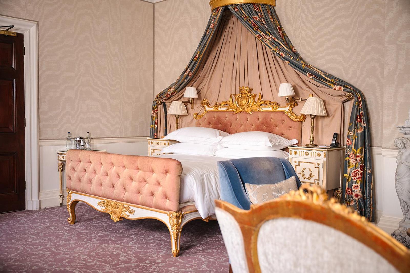 Cliveden House - An Iconic Luxury Hotel Maidenhead Exterior photo